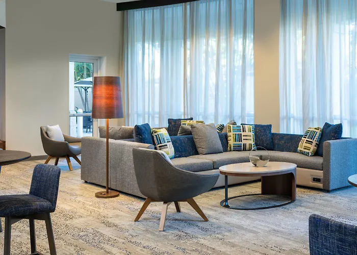 Courtyard By Marriott Fort Lauderdale Airport & Cruise Port